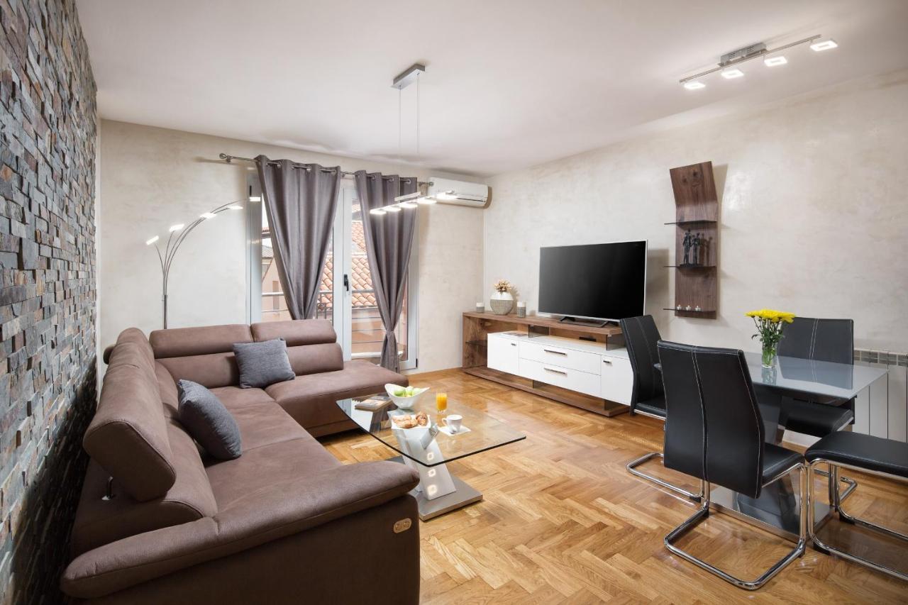 Luxury Apartments Casablanca/Vivaldi Pula Exterior photo