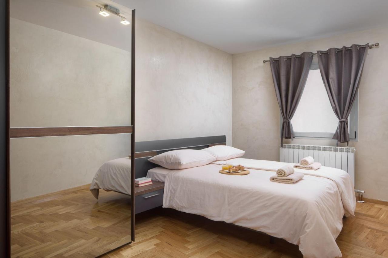 Luxury Apartments Casablanca/Vivaldi Pula Exterior photo